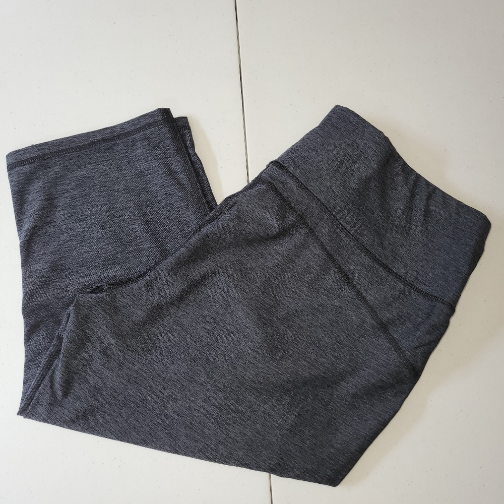 🌺4/20 bundle🌺Avia. XXL. Exercise capri. NWOT